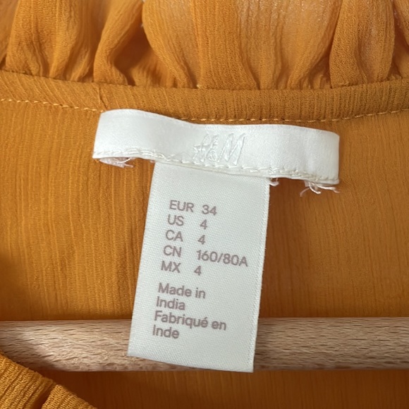 Sheer Half-Button Blouse - Picture 3 of 3